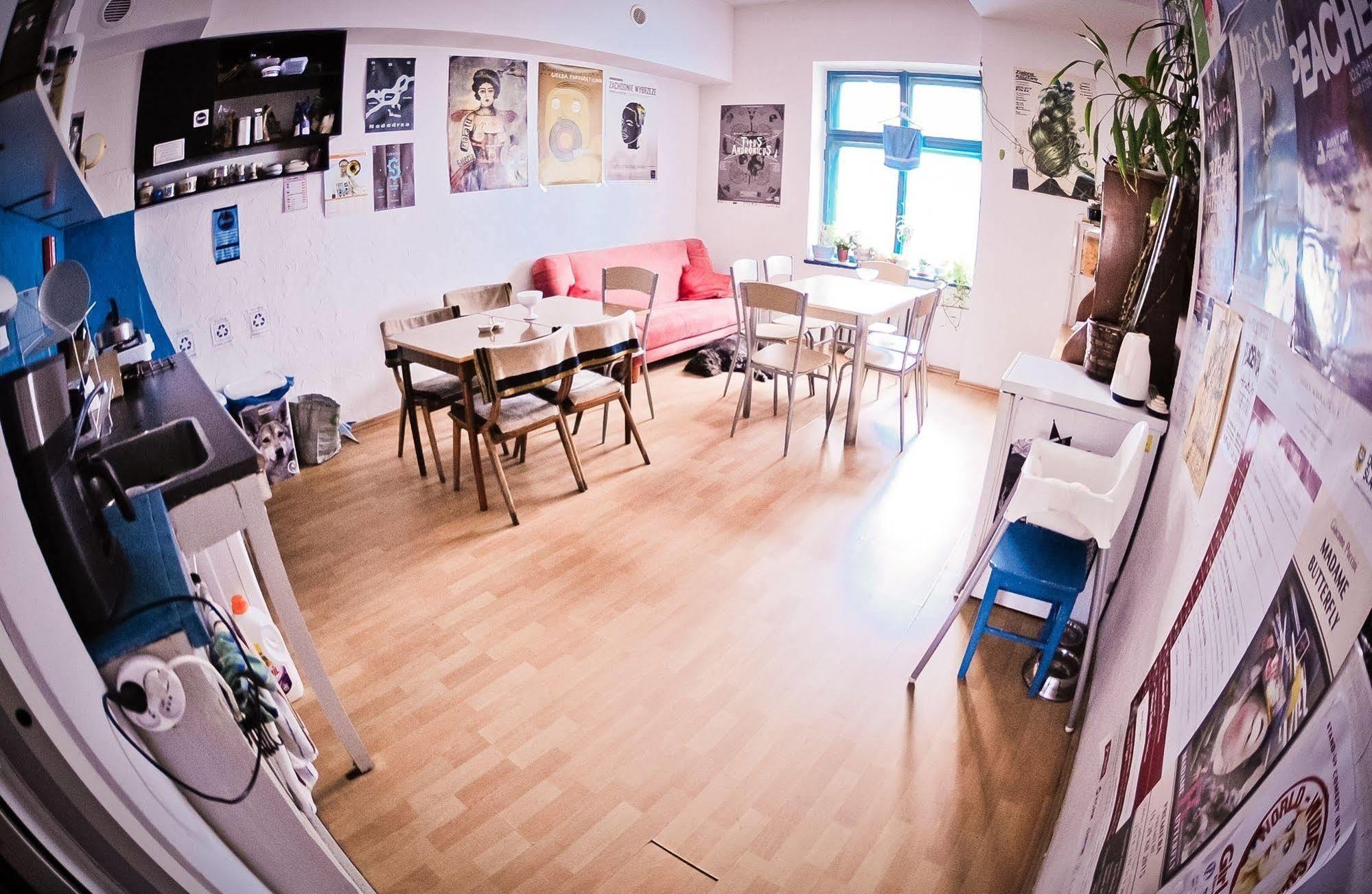 Hostel Bemma - Ozonowane Pokoje Wrocław Buitenkant foto