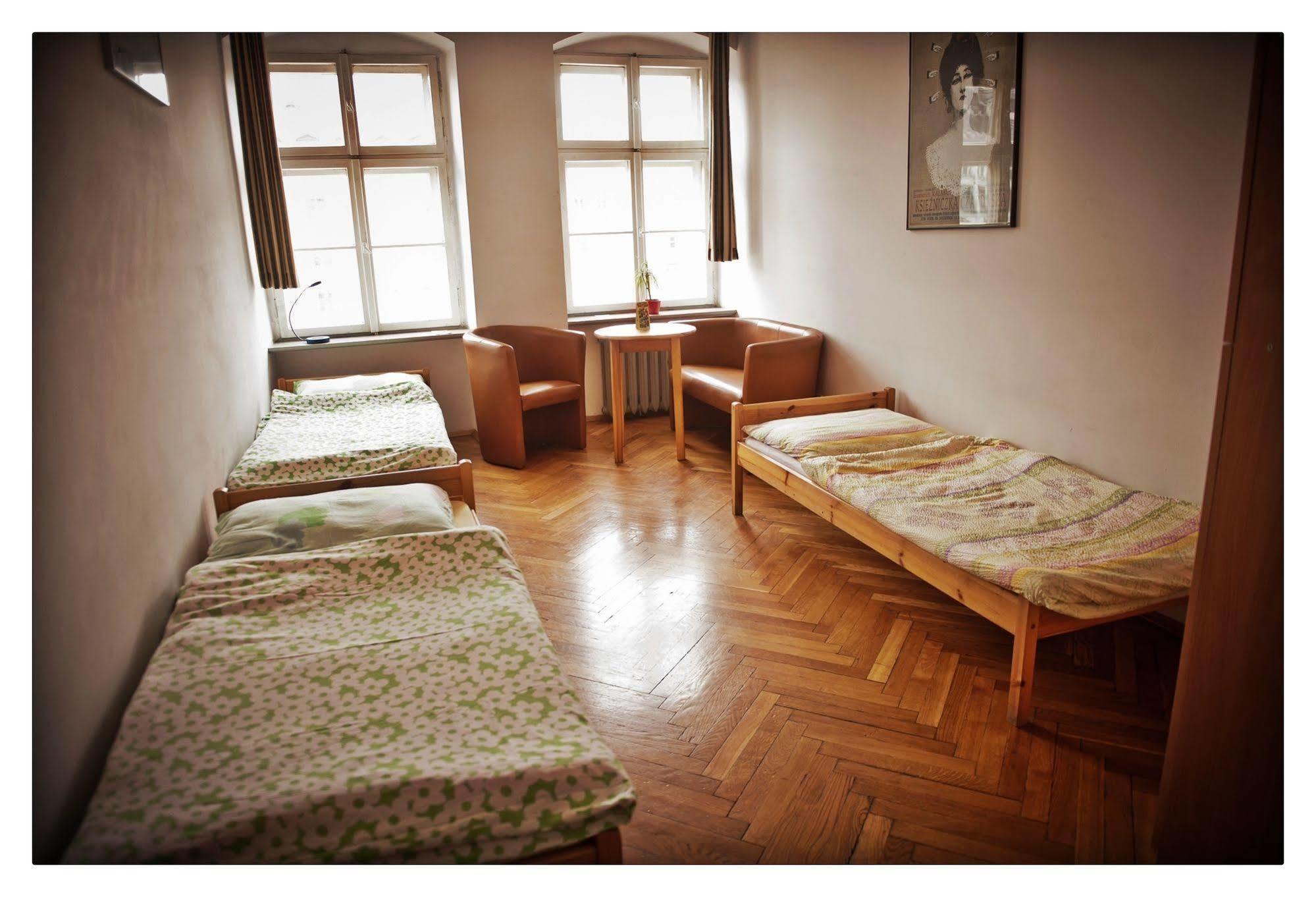 Hostel Bemma - Ozonowane Pokoje Wrocław Buitenkant foto