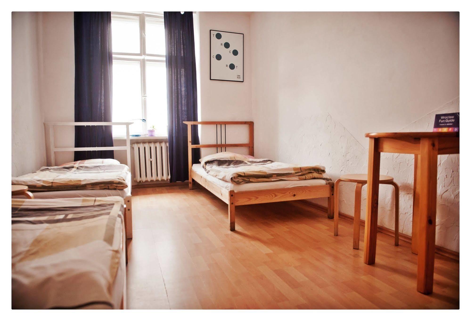 Hostel Bemma - Ozonowane Pokoje Wrocław Buitenkant foto